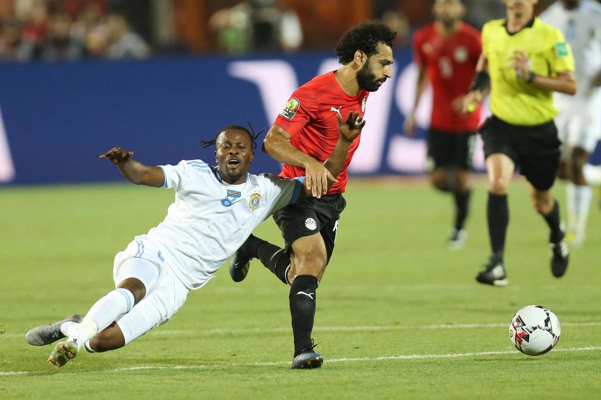 看了12分钟VAR！本菲卡主席怒批葡体比赛裁判：又是一出丑闻（12分钟VAR回看惹争议，本菲卡主席痛斥葡体之战裁判：又一场丑闻）