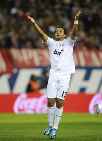 西班牙足协官方：皇马对赫伊森黄牌的上诉被驳回（西班牙足协通报：驳回皇马对赫伊森黄牌的申诉）