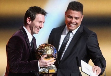 热闻｜达洛特破门，曼联1-1平西汉姆联反超利物浦升英超第八（快讯：达洛特建功，曼联1-1战平西汉姆，力压利物浦升至英超第八）