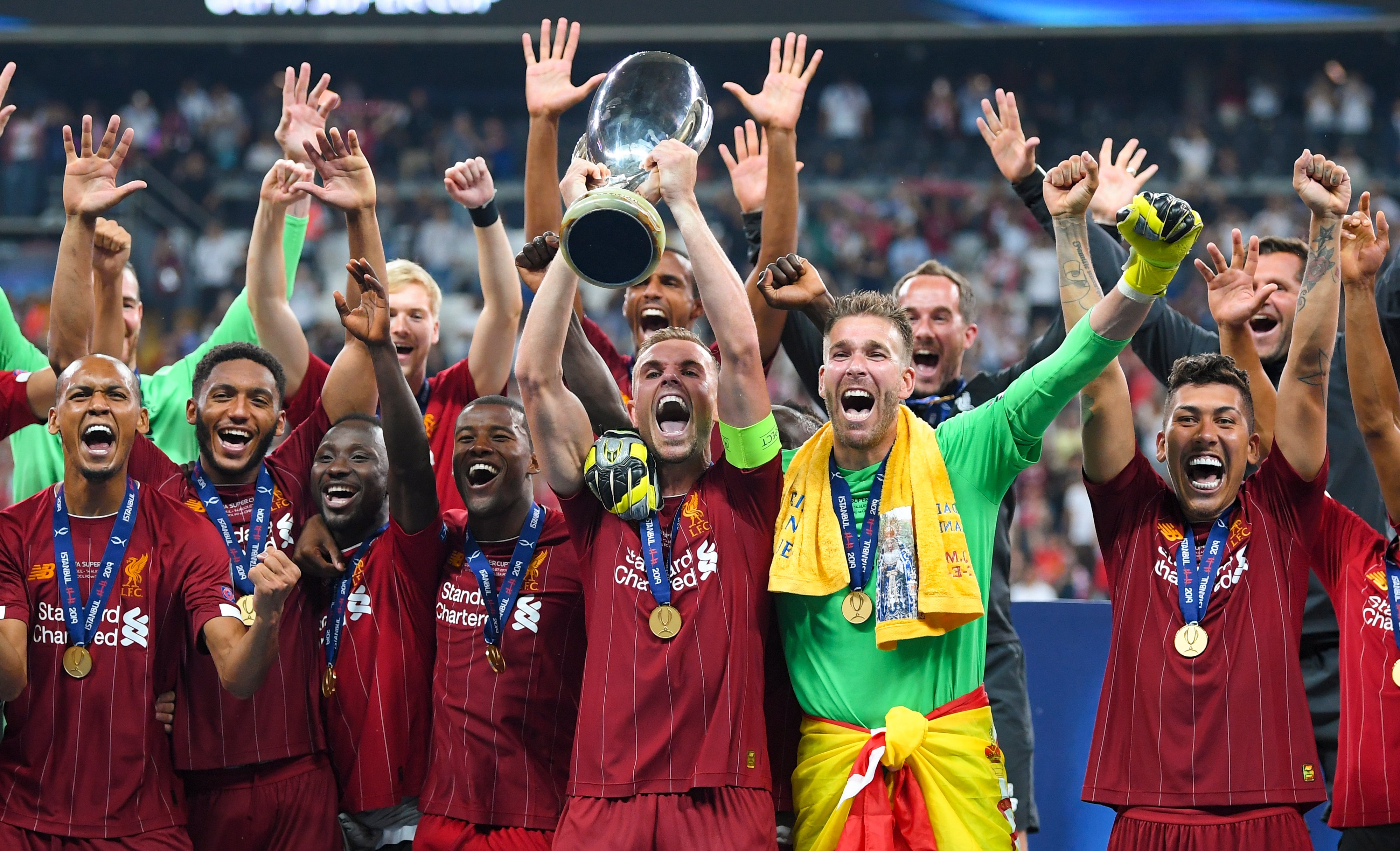 近百台赛车通过发车台，2025APRC／CRC龙游拉力赛盛大开幕！