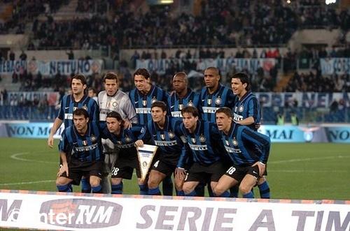 德乙半场：佐马单刀不射、阿杰伊造险，沙尔克暂0-0纽伦堡（德乙半场战报：佐马失单刀、阿杰伊造险，沙尔克暂与纽伦堡0-0僵持）